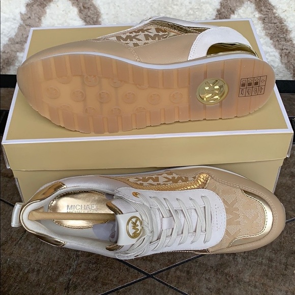 MICHAEL KORS WILMA TRAINER MK LOGO JACQUARD MD - Picture 3 of 16